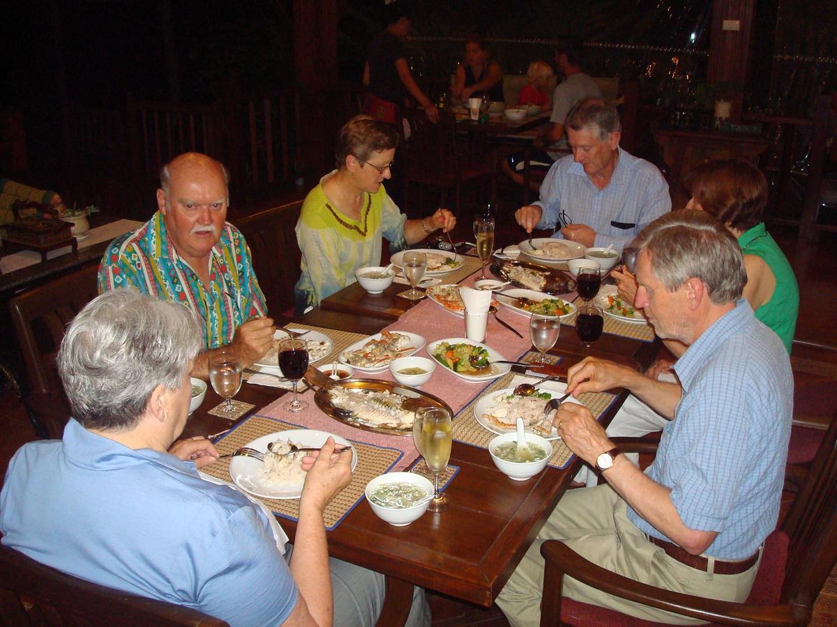 Viang Yonok Hotel, Restaurant, Sports Club Chiang Saen Extérieur photo